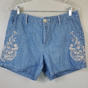 Liz Claiborne Light Blue Jean Shorts with Cream Embroidery. Size 4